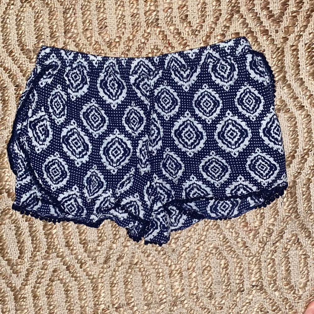 Patterned shorts